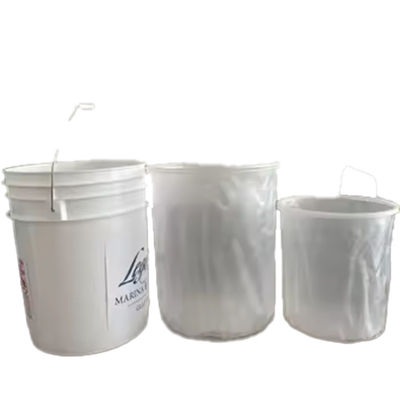 プラスチックバケツ容器に塗料の粘着剤と化学液体の赤色カスタムインラー
