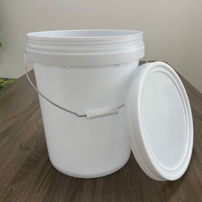 簡単に 開ける 5 ガロン の プラスチック 桶 と 螺旋 蓋 と ハンドル の アクセサリー