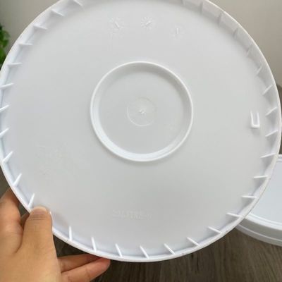 簡単に 開ける 5 ガロン の プラスチック 桶 と 螺旋 蓋 と ハンドル の アクセサリー
