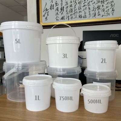 1L 2L 3L 4L 5L 丸いプラスチックバケツをカプセルとハンドルでカスタマイズします