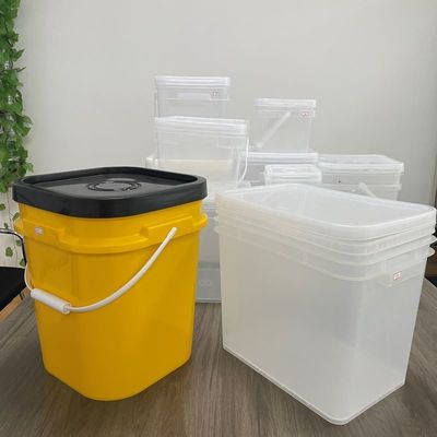 90ミリ 万用バケツ 食品用プラスチックバケツ 蓋とハンドル 青島製
