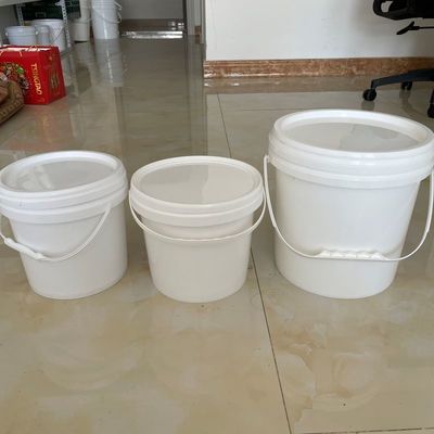 1.0-2.5MM 厚さ パーソナライズされたプラスチック塗料バケツ 5L PPバケツ 白い丸い容器