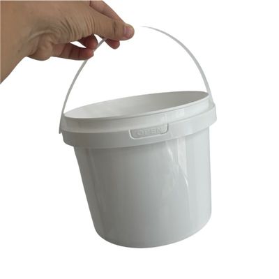 オーダーメイド 蓋付きの小さな白いプラスチックバケツ 1L 2L 3L 4L 5L 無料サンプルが含まれています