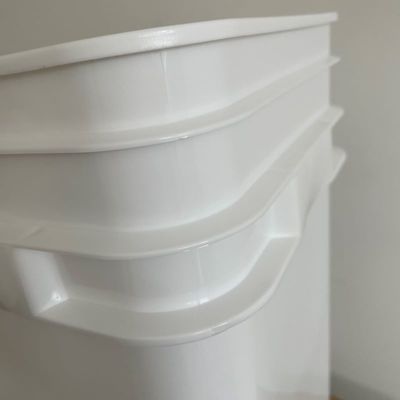 蓋の厚さ1.0〜2.5MMのプラスチックバケツの方角バケツ スナックに優しいデザイン
