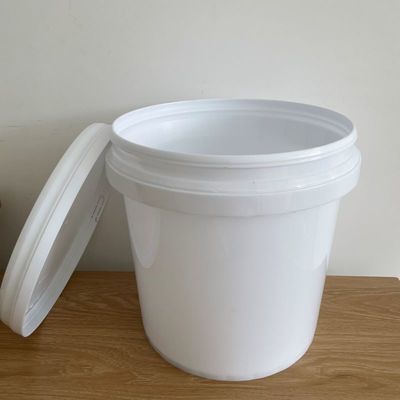 プラスチックバケツと産業用蓋付きの20Lの白いコンポスタ容器