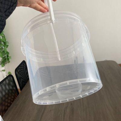 1.0-2.5MM 厚さ 簡単に開ける 便利なハンドル付きの輝くバケツバーコンテナ